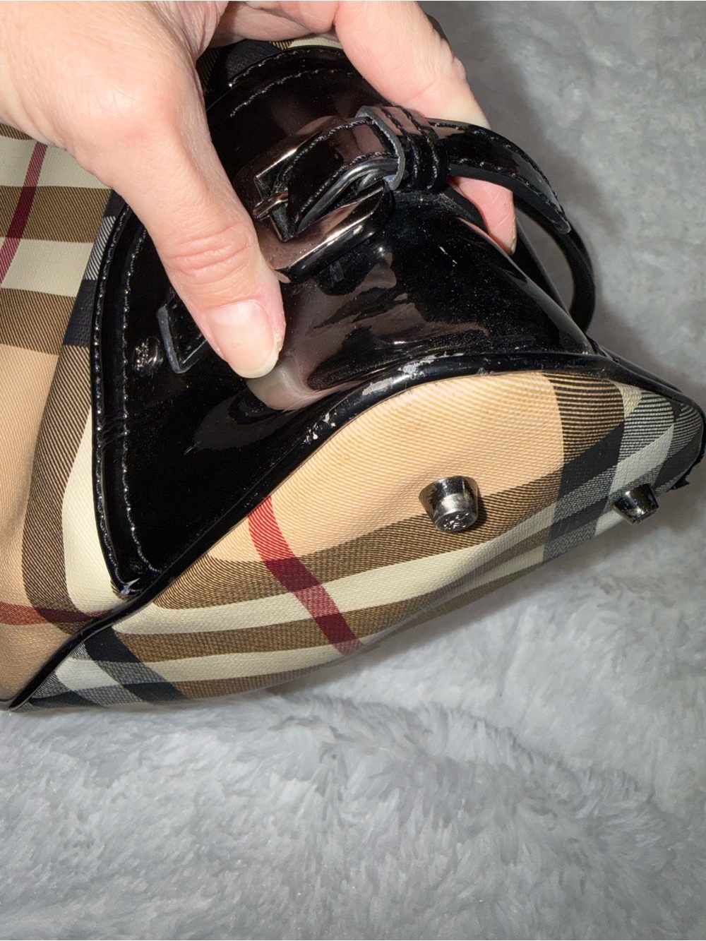 Burberry Beige Plaid Satchel with Black Patent Trim - Picture 6 of 16